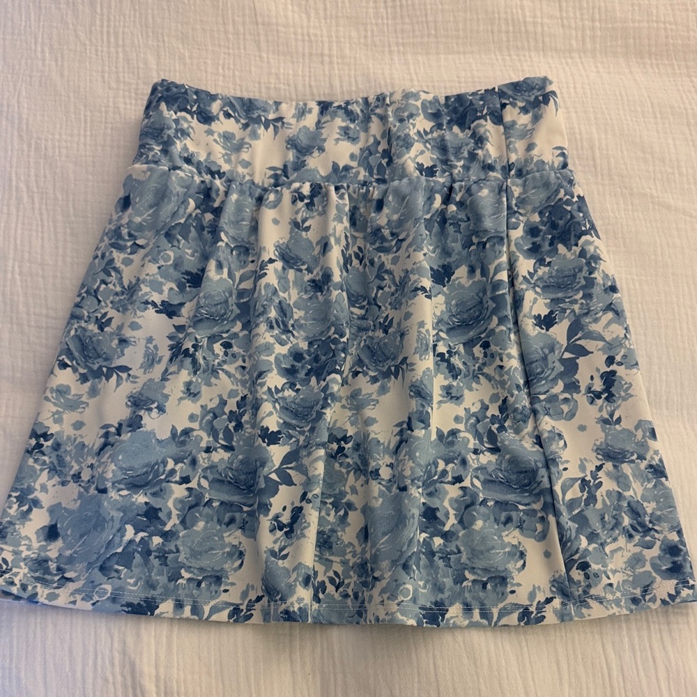 Shabby Chic Blue Floral Skater Skirt - Picture 4 of 5